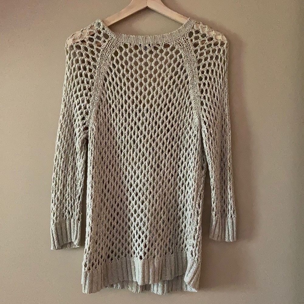 Sweater - Picture 4 of 4